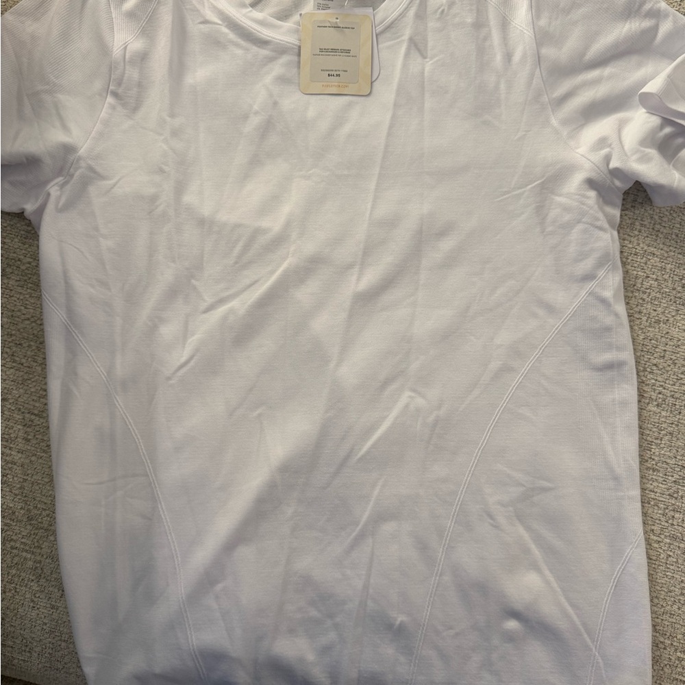 Fabletics Feather Tech Short Sleeve Top